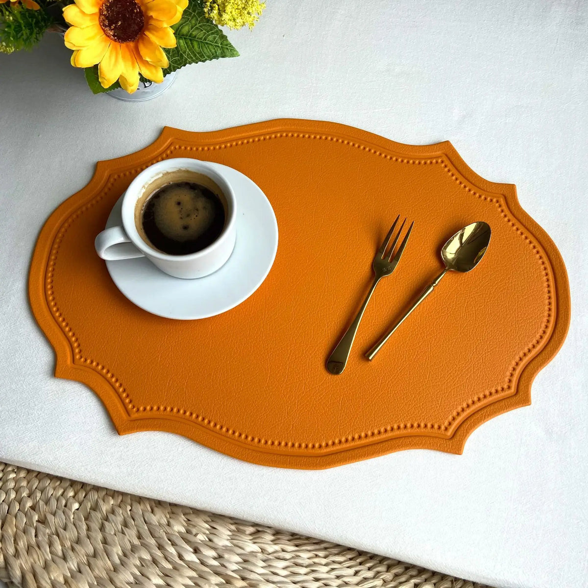 Irregular Faux Leather Placemats Set for Dining Table, 1–6 Pcs