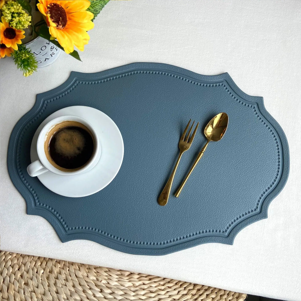 Irregular Faux Leather Placemats Set for Dining Table, 1–6 Pcs